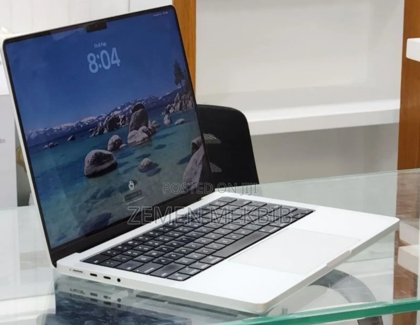 New Laptop Apple MacBook Pro M1 16GB Intel Core i9 SSD 512GB