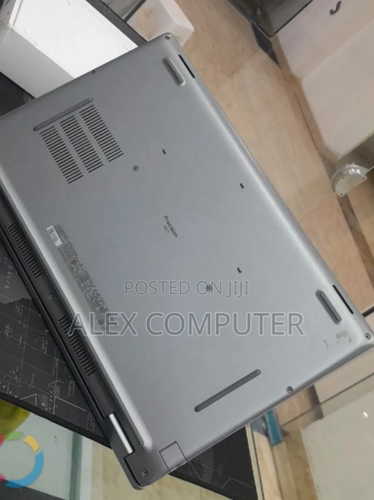 New Laptop Dell 16GB Intel Core i7 SSD 512GB