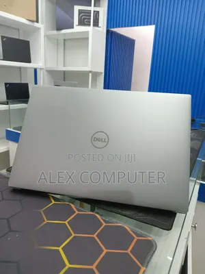 New Laptop Dell Precision 5550 16GB Intel Core i7 SSD 512GB