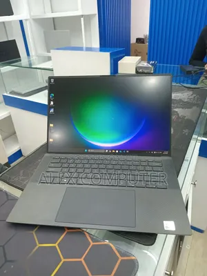 New Laptop Dell Precision 5550 16GB Intel Core i7 SSD 512GB