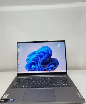 New Laptop Lenovo Ideapad 3 32GB Intel Core Ultra 9 SSD 512GB