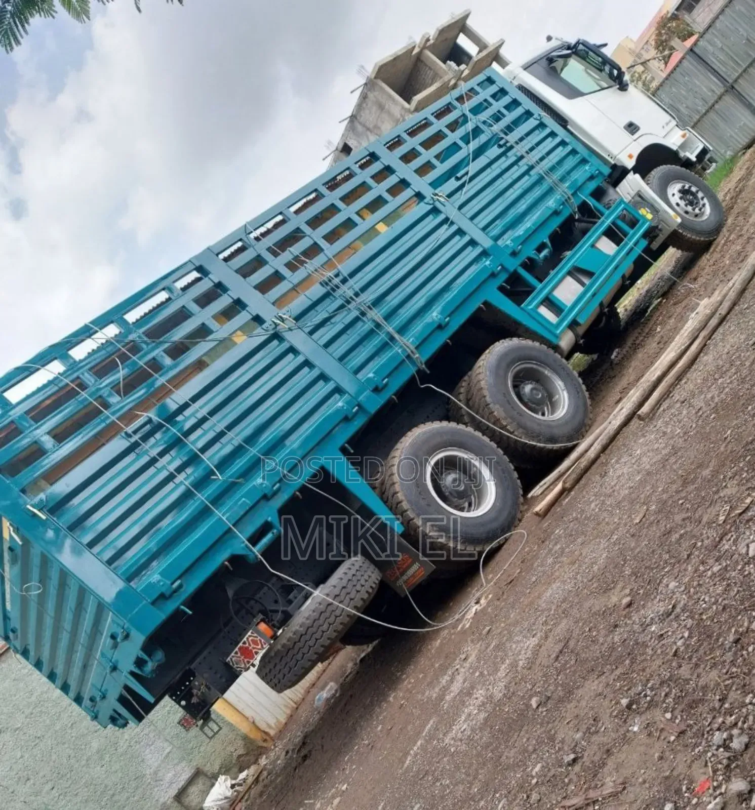 Trucktruck