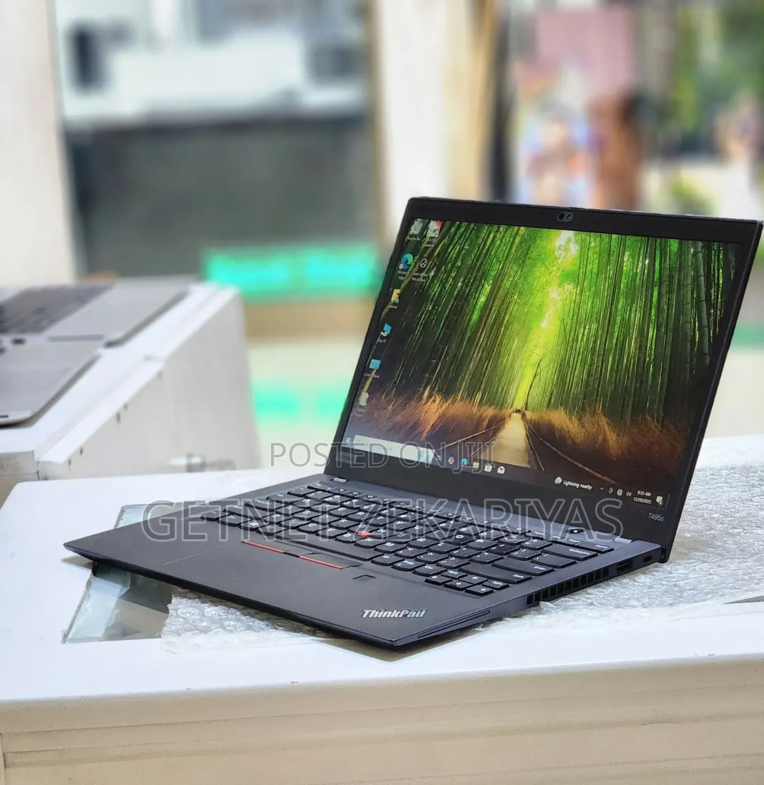 New Laptop Lenovo ThinkPad t495s 16GB AMD Ryzen 7 SSD 512GB