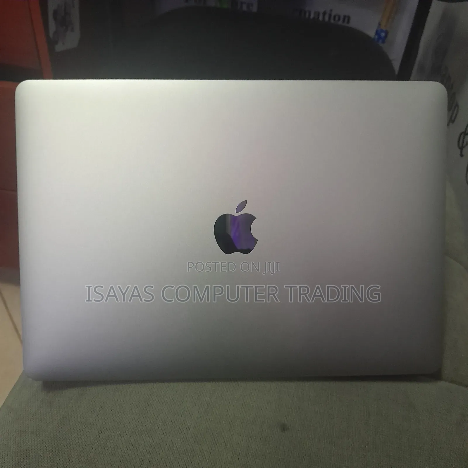 New Laptop Apple MacBook Pro M1 8GB Apple M1 SSD 256GB