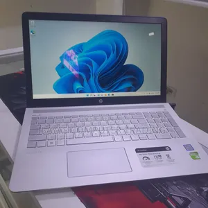 New Laptop Apple MacBook Pro M1 8GB Apple M1 SSD 256GB