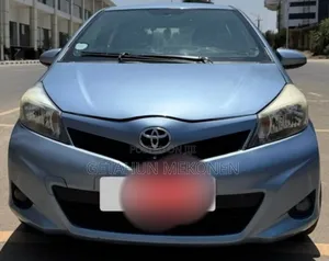 Toyota Yaris 2012 Blue