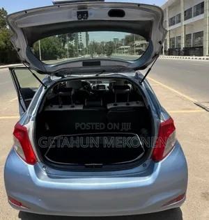 Toyota Yaris 2012 Blue