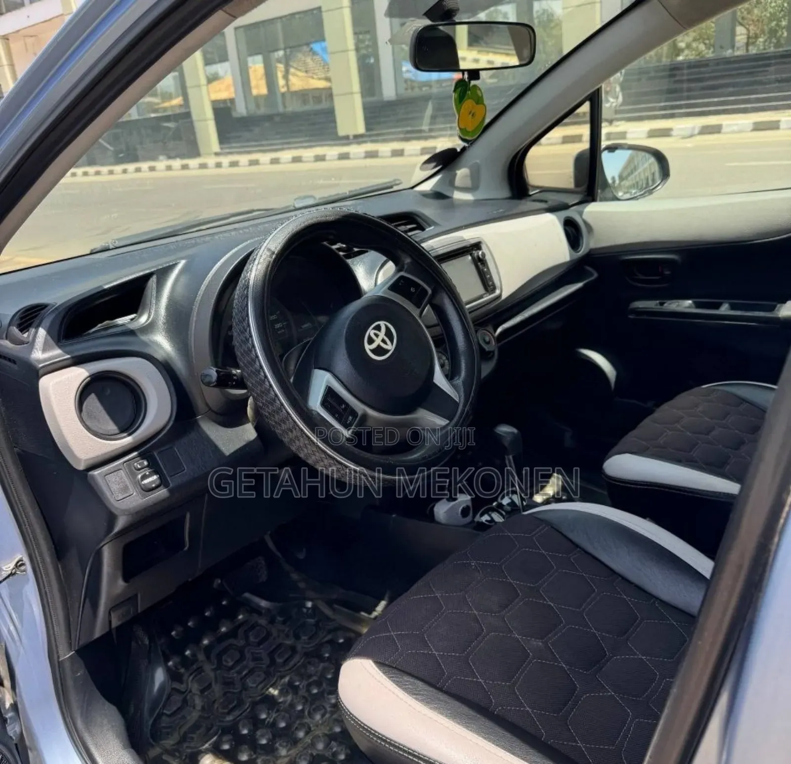 Toyota Yaris 2012 Blue