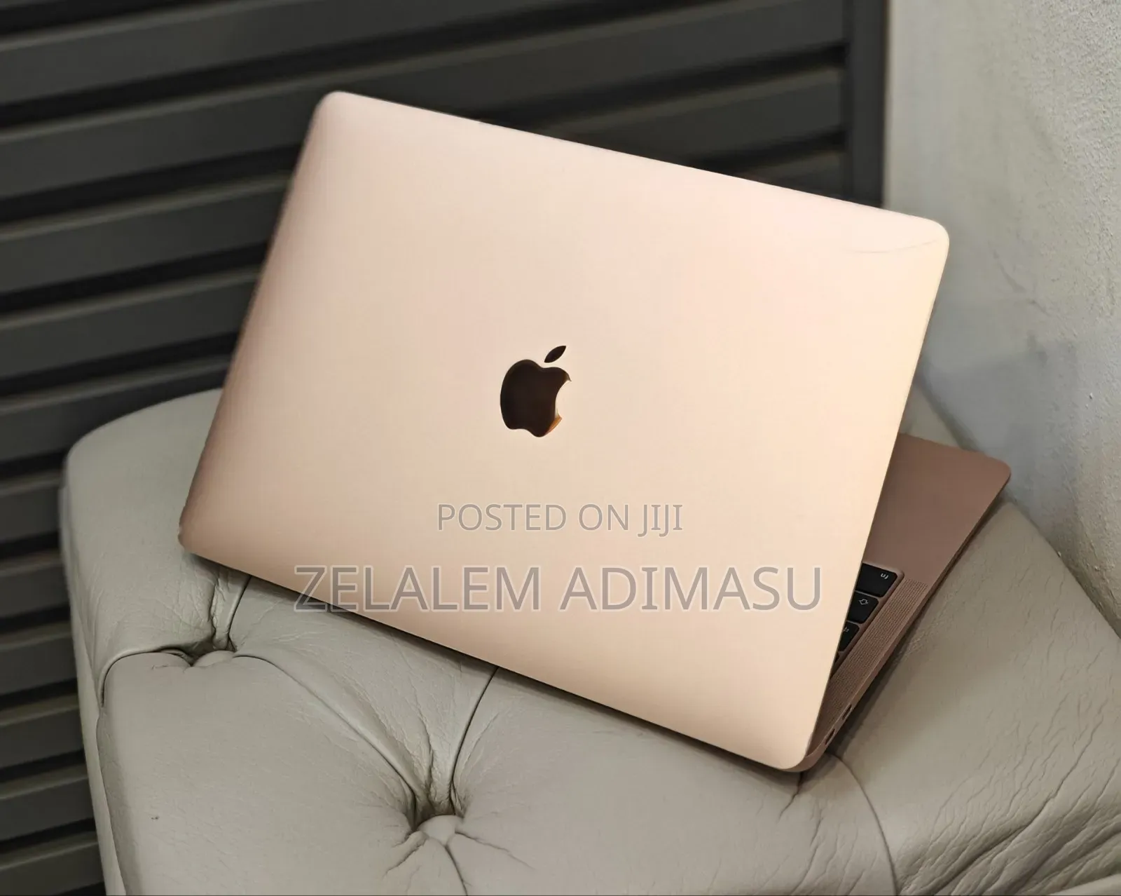 New Laptop Apple MacBook Air 2020 M1 8GB Intel Core i3 SSD 256GB