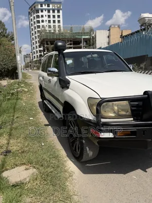 Toyota Land Cruiser 2007 White