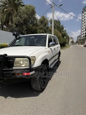 Toyota Land Cruiser 2007 White