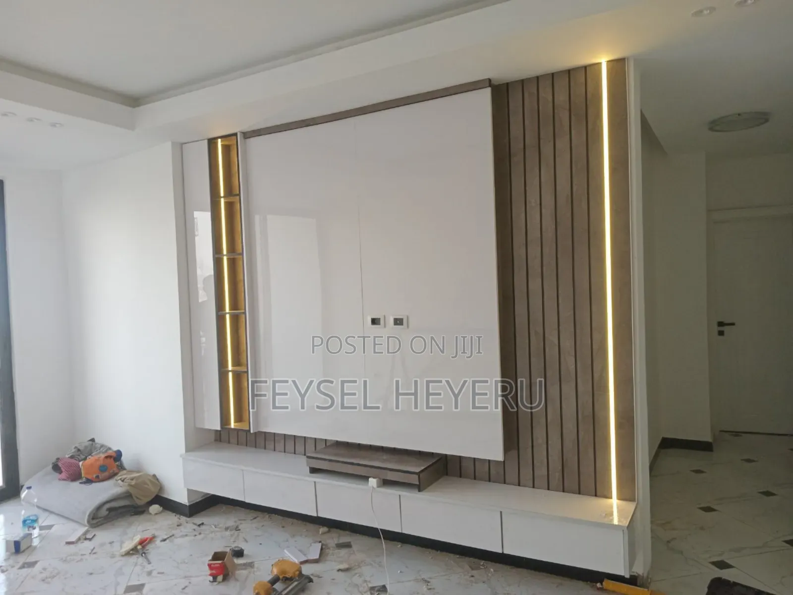 Tv Unit Wall Modern Wall Tv Unit የሚያምር ዲዛይን ጠንካራ እና ዘመናዊ