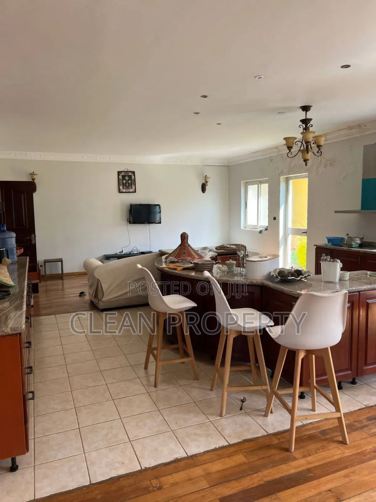 Furnished 2bdrm House in Clean Property, Bole for rent