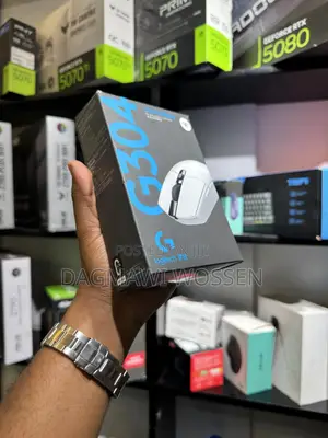 Logitech G304 Lightspeed Gaming Mouse