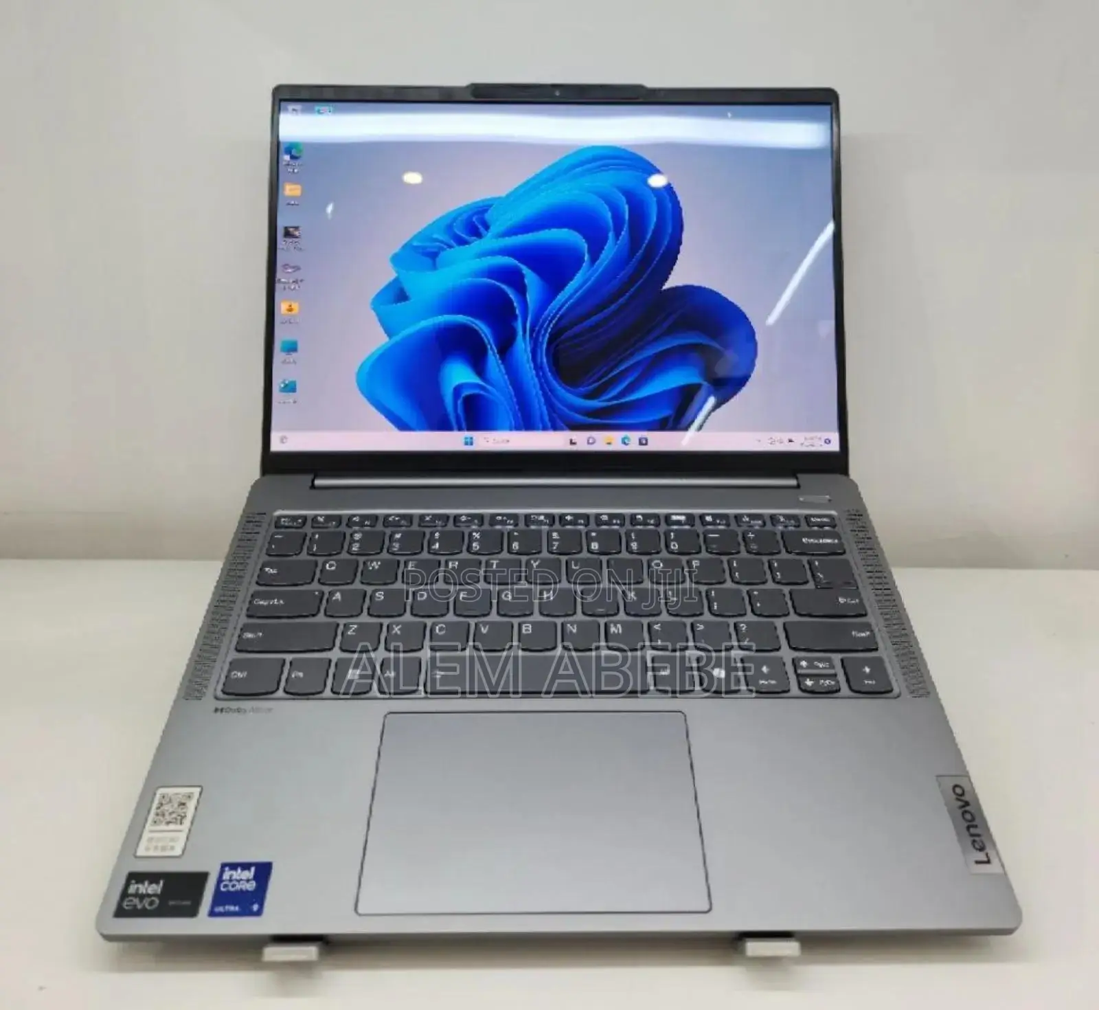 New Laptop Lenovo 32GB Intel Core Ultra 9 SSD 512GB