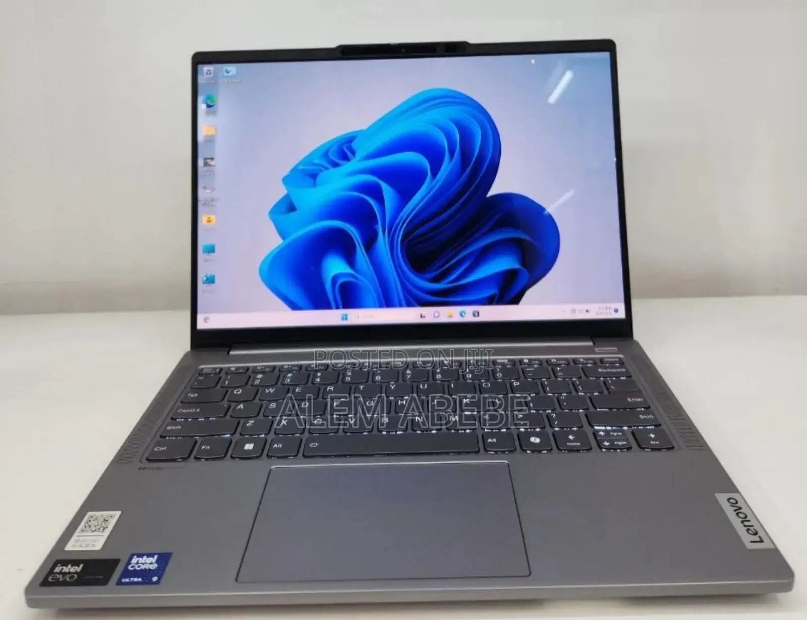 New Laptop Lenovo 32GB Intel Core Ultra 9 SSD 512GB