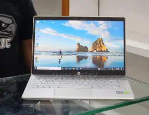 New Laptop HP Pavilion 14 8GB Intel Core i5 SSD 512GB