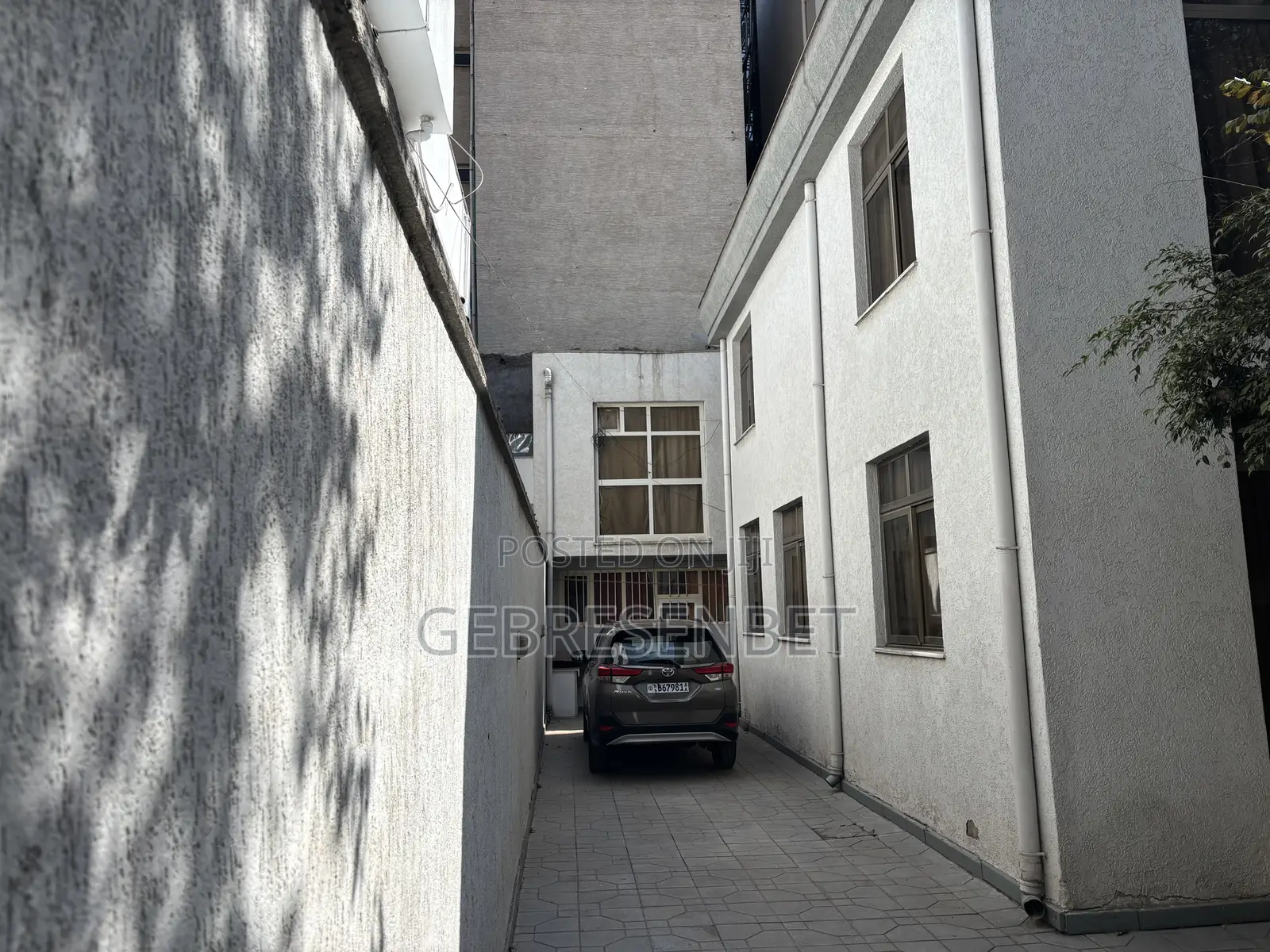 4bdrm House in Nifas Silk-Lafto for rent