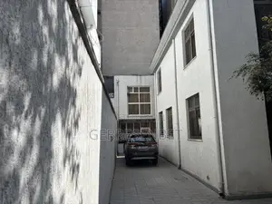 4bdrm House in Nifas Silk-Lafto for rent
