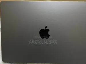 New Laptop Apple MacBook Air 2022 M2 8GB Apple M2 SSD 256GB