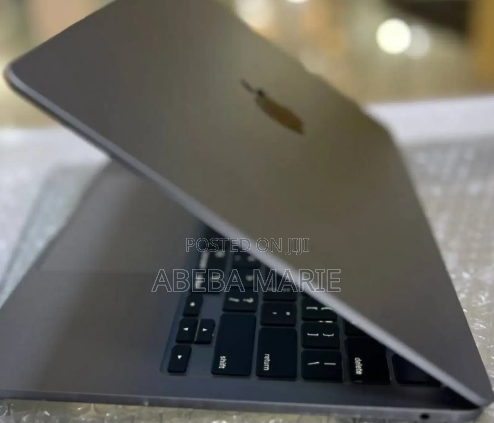 New Laptop Apple MacBook Air 2022 M2 8GB Apple M2 SSD 256GB