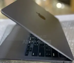 New Laptop Apple MacBook Air 2022 M2 8GB Apple M2 SSD 256GB