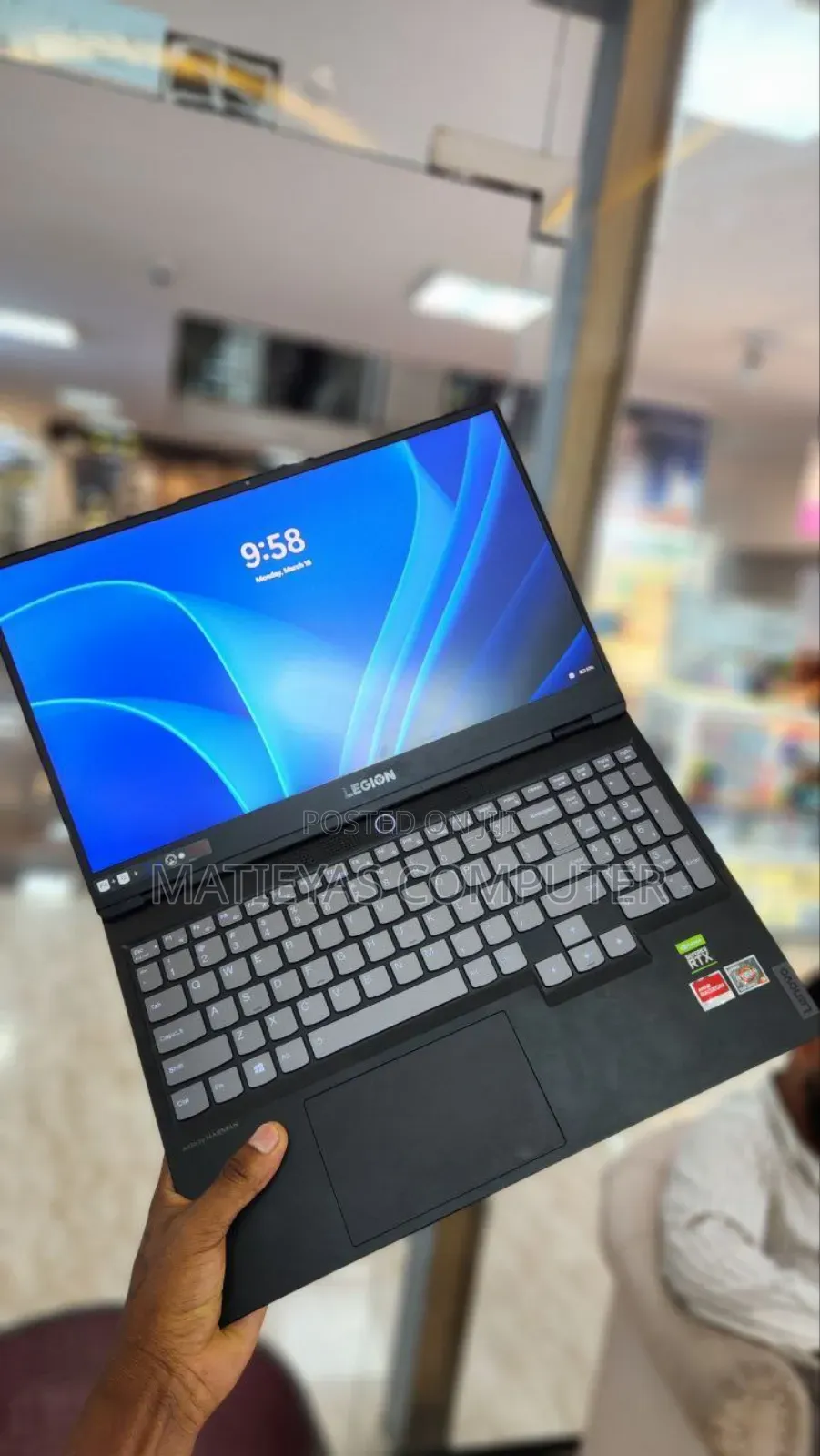 New Laptop Lenovo Legion 7 16GB AMD Ryzen 9 SSD 512GB
