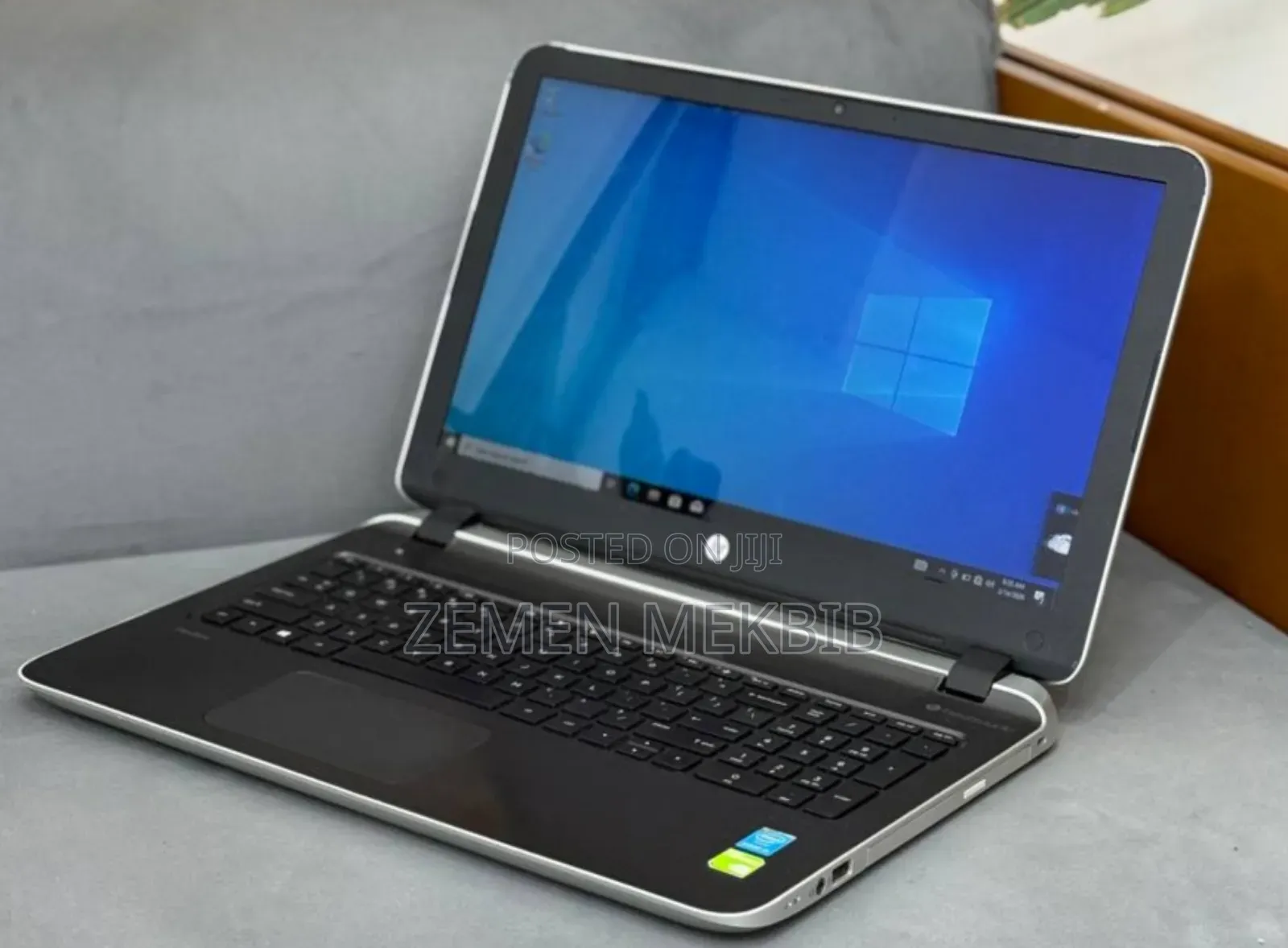 New Laptop HP Pavilion 15 8GB Intel Core i5 HDD 1T