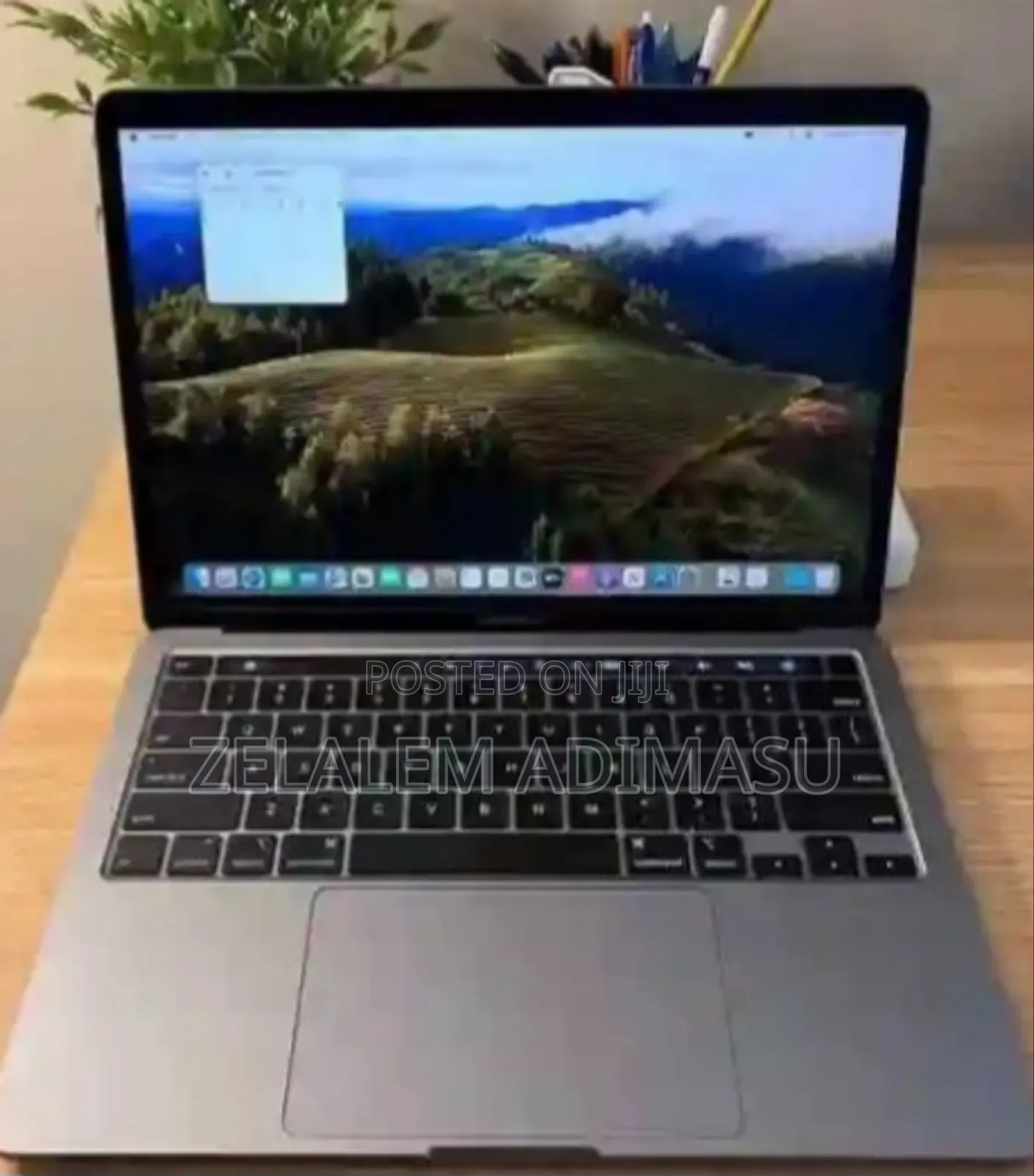 New Laptop Apple MacBook Pro M1 8GB Apple M1 Pro SSD 256GB