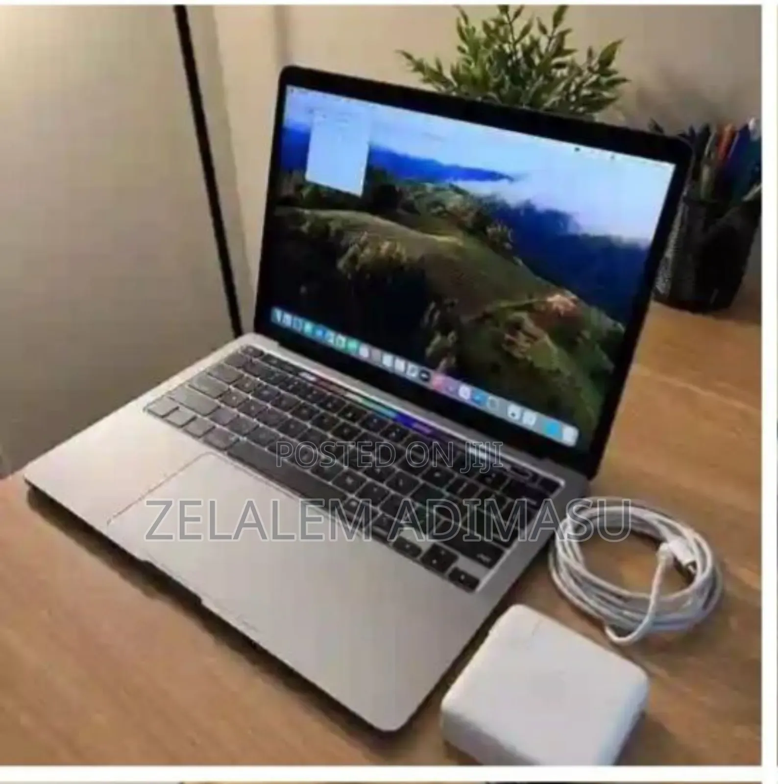 New Laptop Apple MacBook Pro M1 8GB Apple M1 Pro SSD 256GB