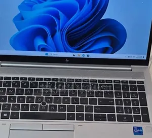 New Laptop HP EliteBook 840 G8 16GB Intel Core i7 SSD 512GB