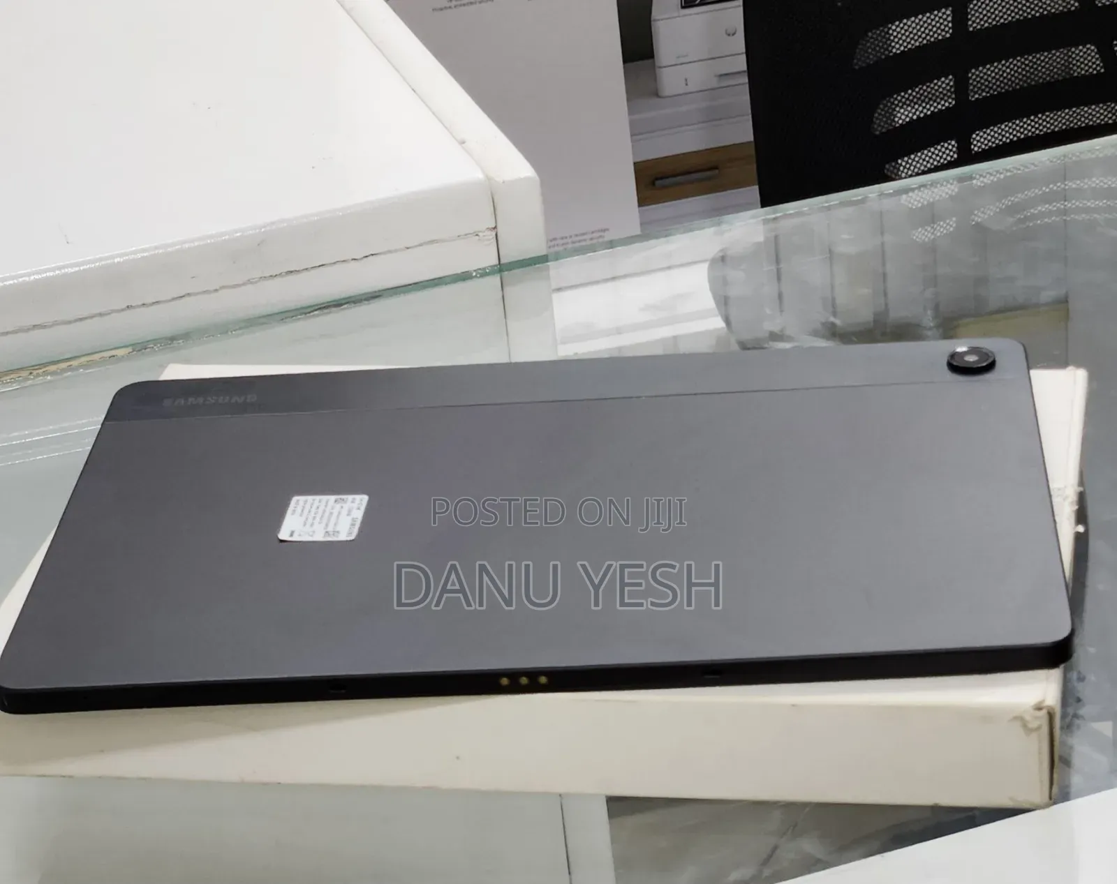 New Laptop Samsung 8GB SSD 128GB
