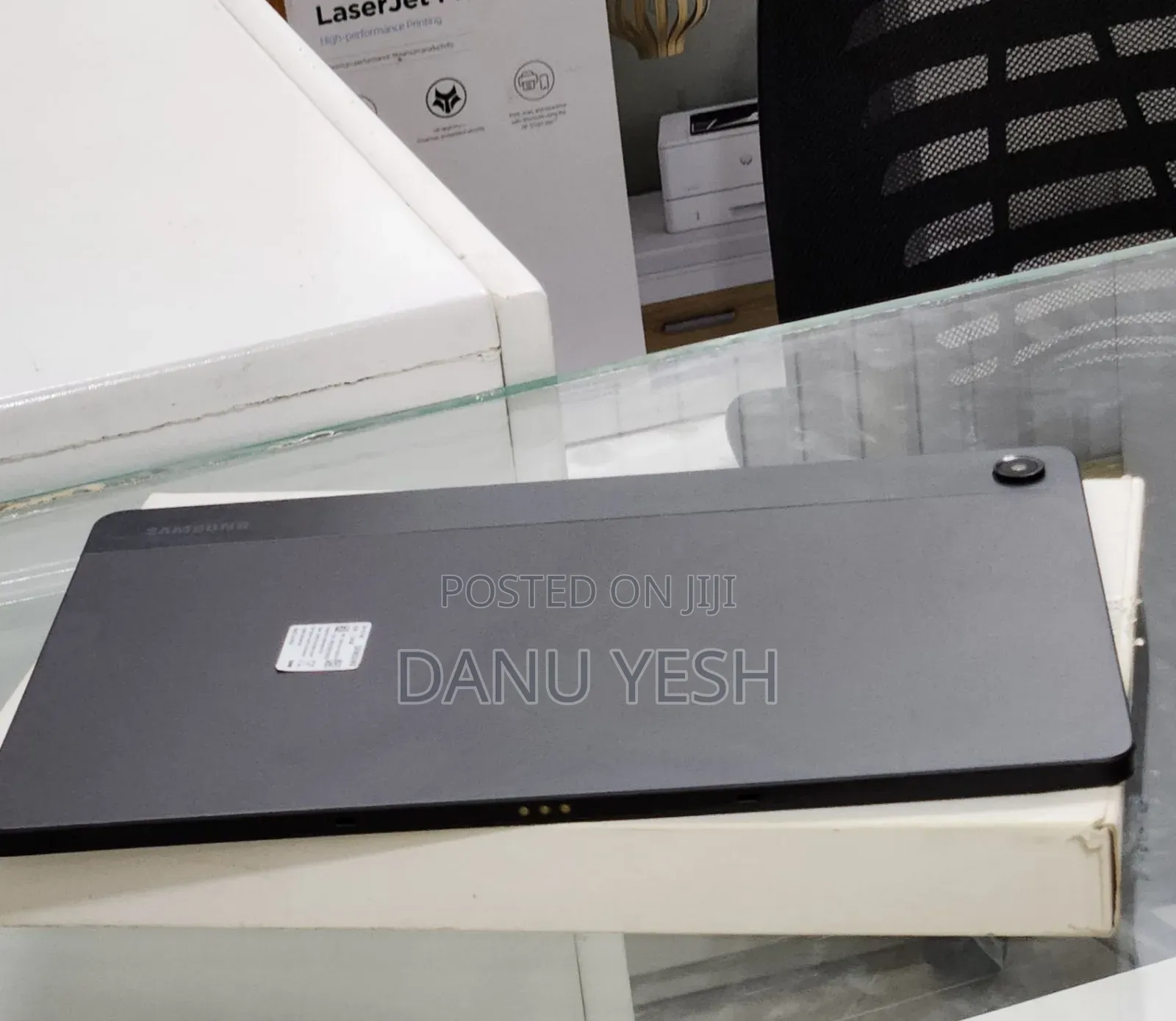 New Laptop Samsung 8GB SSD 128GB