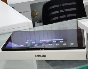 New Laptop Samsung 8GB SSD 128GB