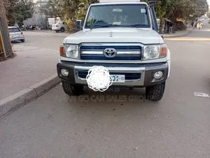 Toyota Land Cruiser 2020 White