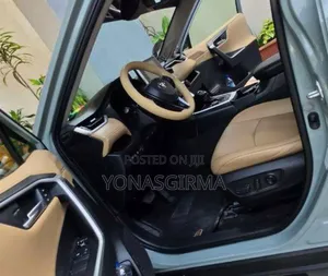 Toyota RAV4 2020 Silver