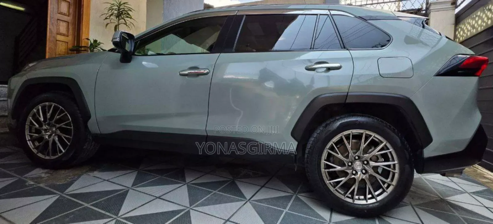 Toyota RAV4 2020 Silver