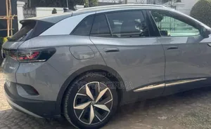 Volkswagen ID.4 2022 Silver