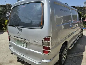 Toyota HiAce 2009 Silver