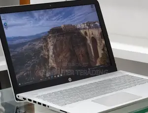 New Laptop HP Envy Pro 8GB Intel Core i5 SSD 128GB