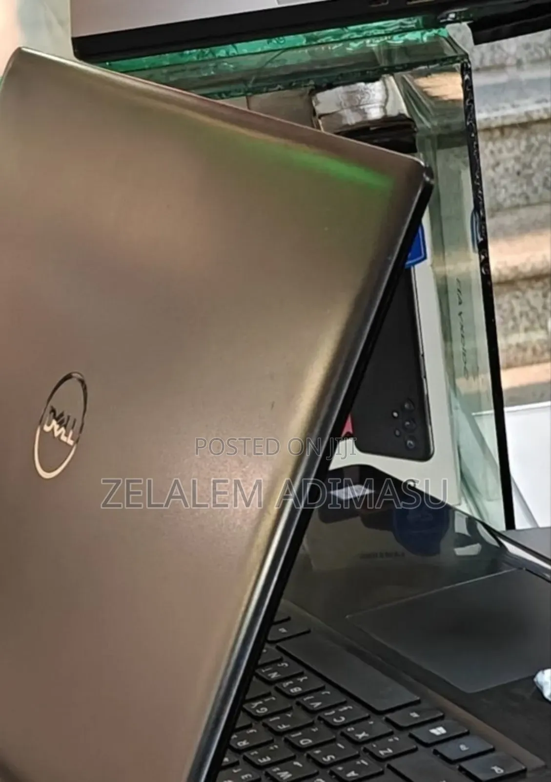 New Laptop Dell Inspiron 15 8GB Intel Core i7 HDD+SSD 256GB