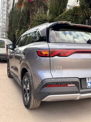 BYD Yuan Up 2024 Silver