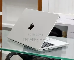 New Laptop Apple MacBook Pro M1 16GB Apple M1 Pro SSD 512GB