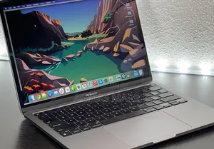 New Laptop Apple MacBook Pro M1 8GB Apple M1 SSD 256GB