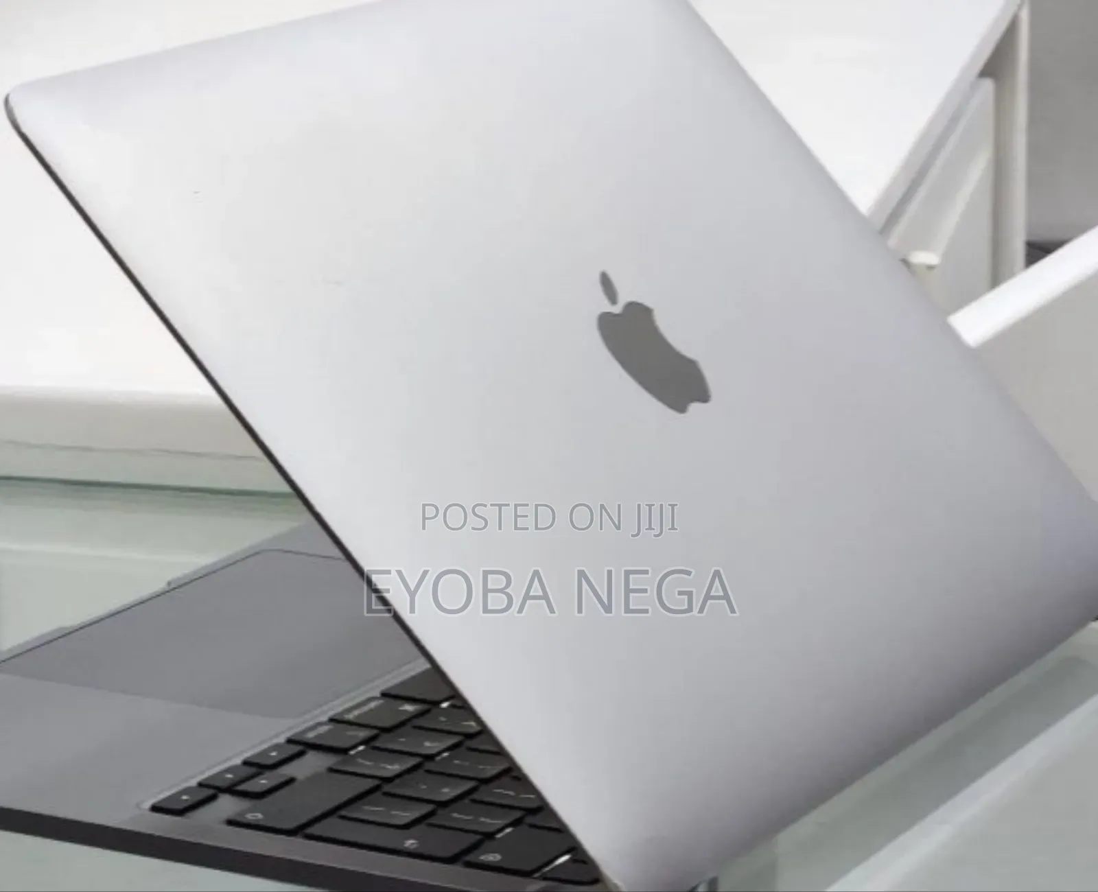 Laptop Apple MacBook Pro M1 8GB Apple M1 SSD 256GB