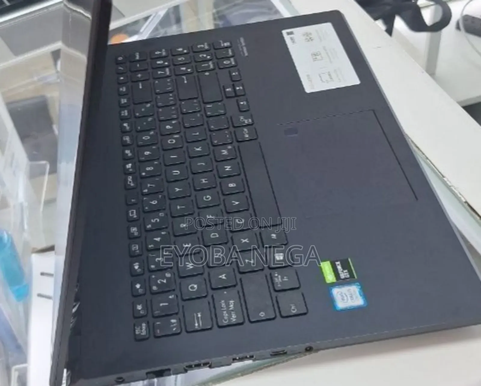 New Laptop Asus 8GB Intel Core i5 SSD 512GB