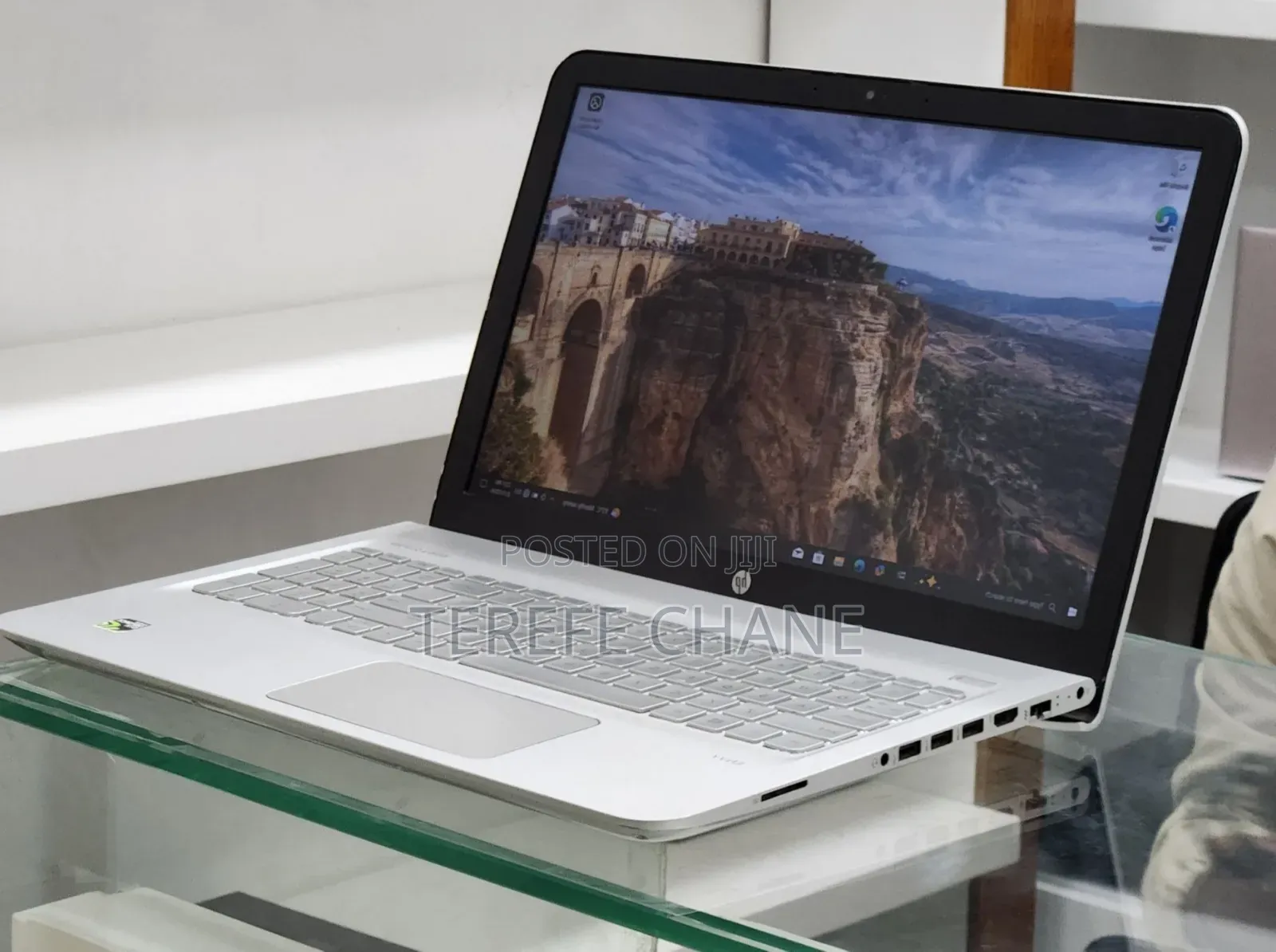 New Laptop HP Envy 15 8GB Intel Core i5 SSD 128GB