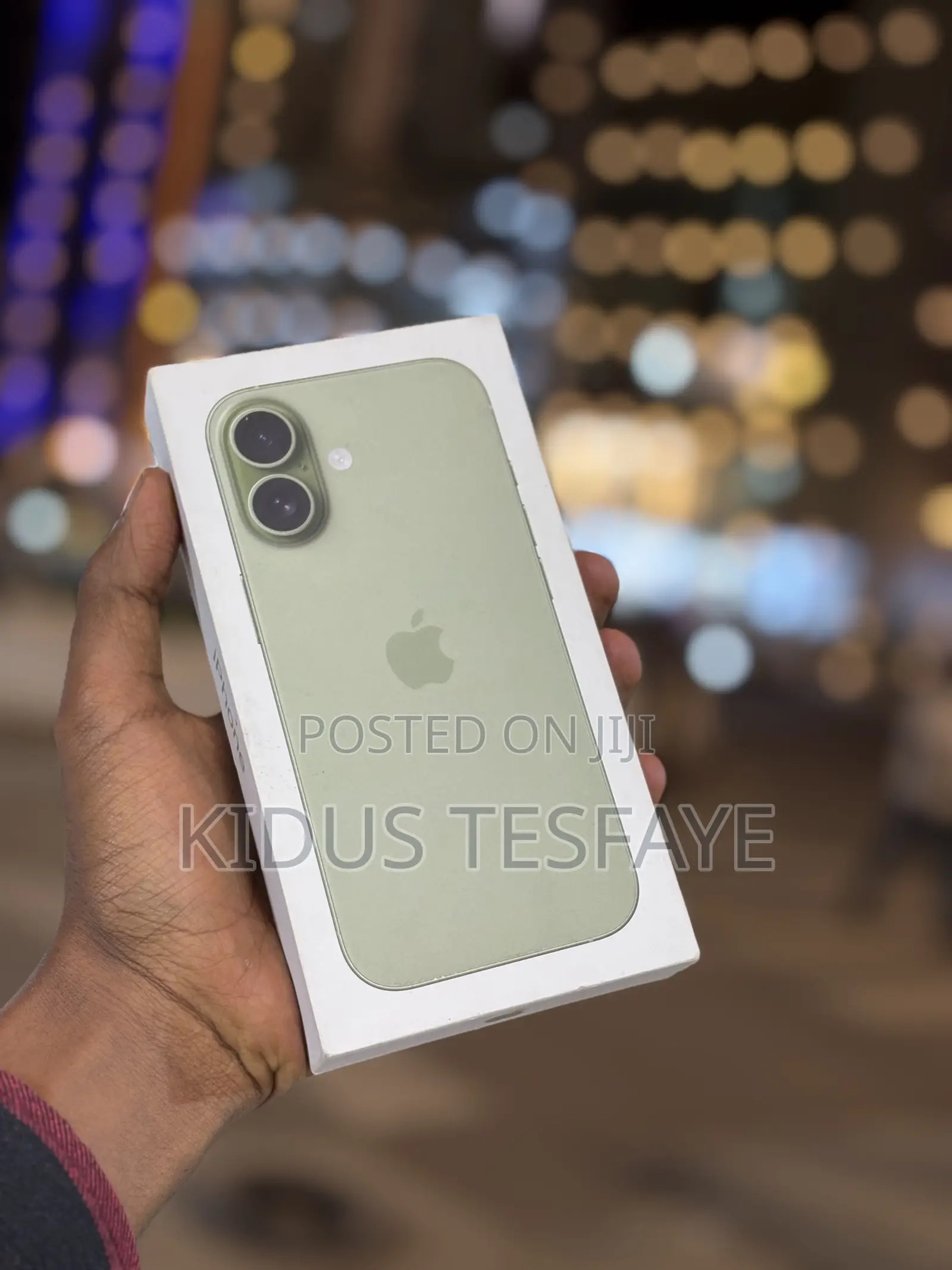 New Apple iPhone 17 256 GB Green