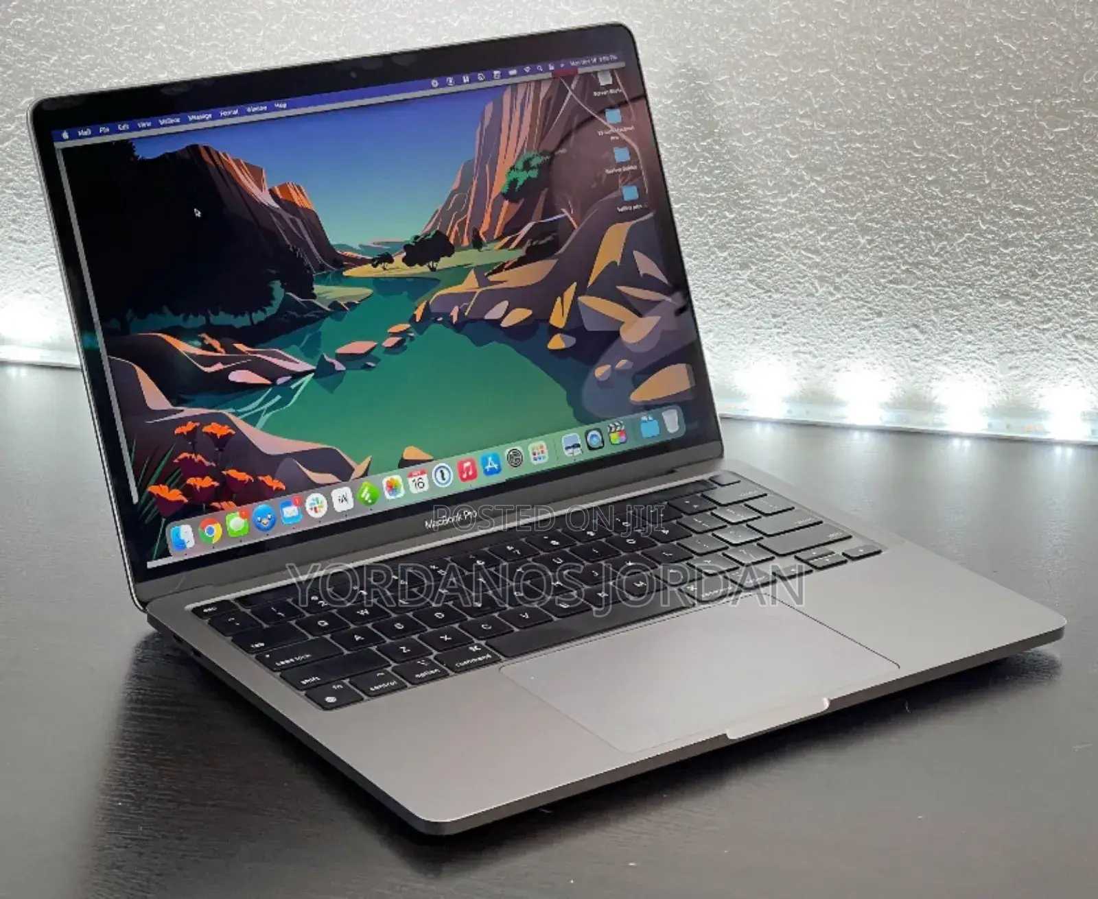 New Laptop Apple MacBook Pro M1 8GB Apple M1 SSD 256GB