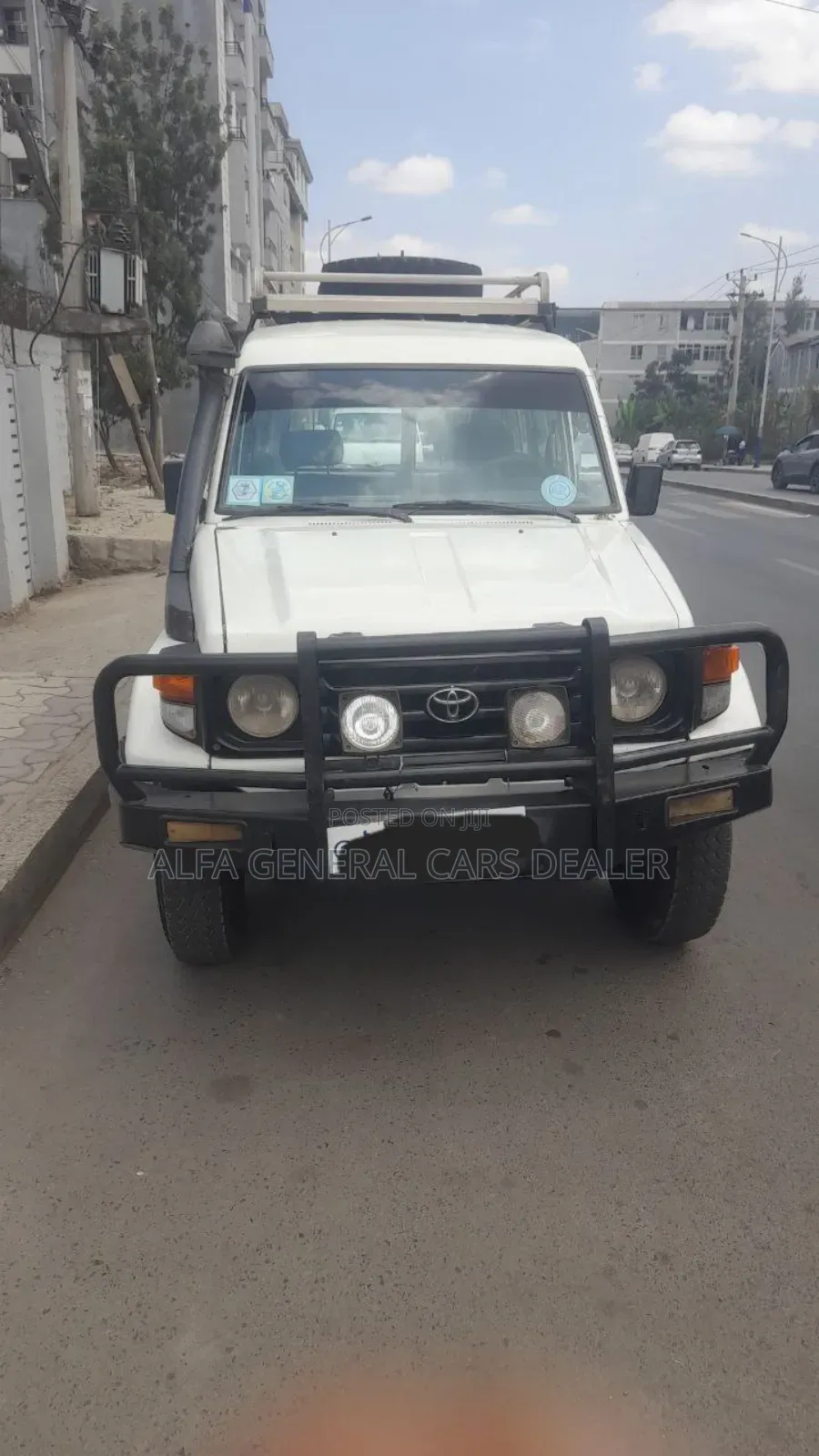 Toyota Land Cruiser 2006 White